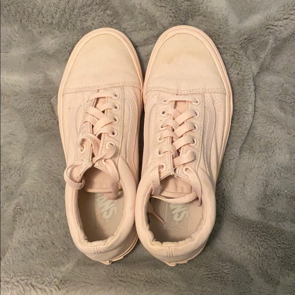 Vans - Picture 2 of 4